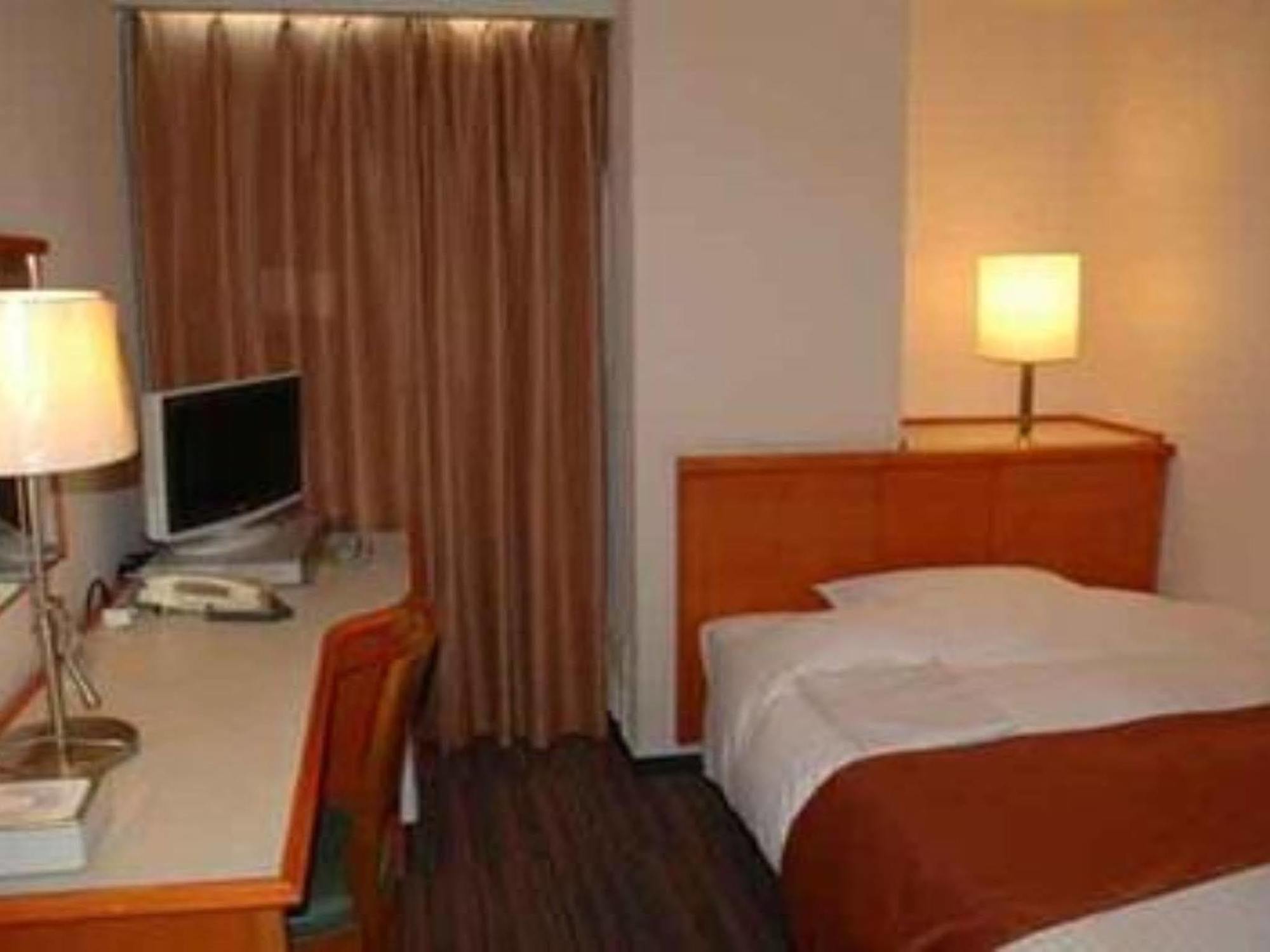 Takamatsu Terminal Hotell Exteriör bild